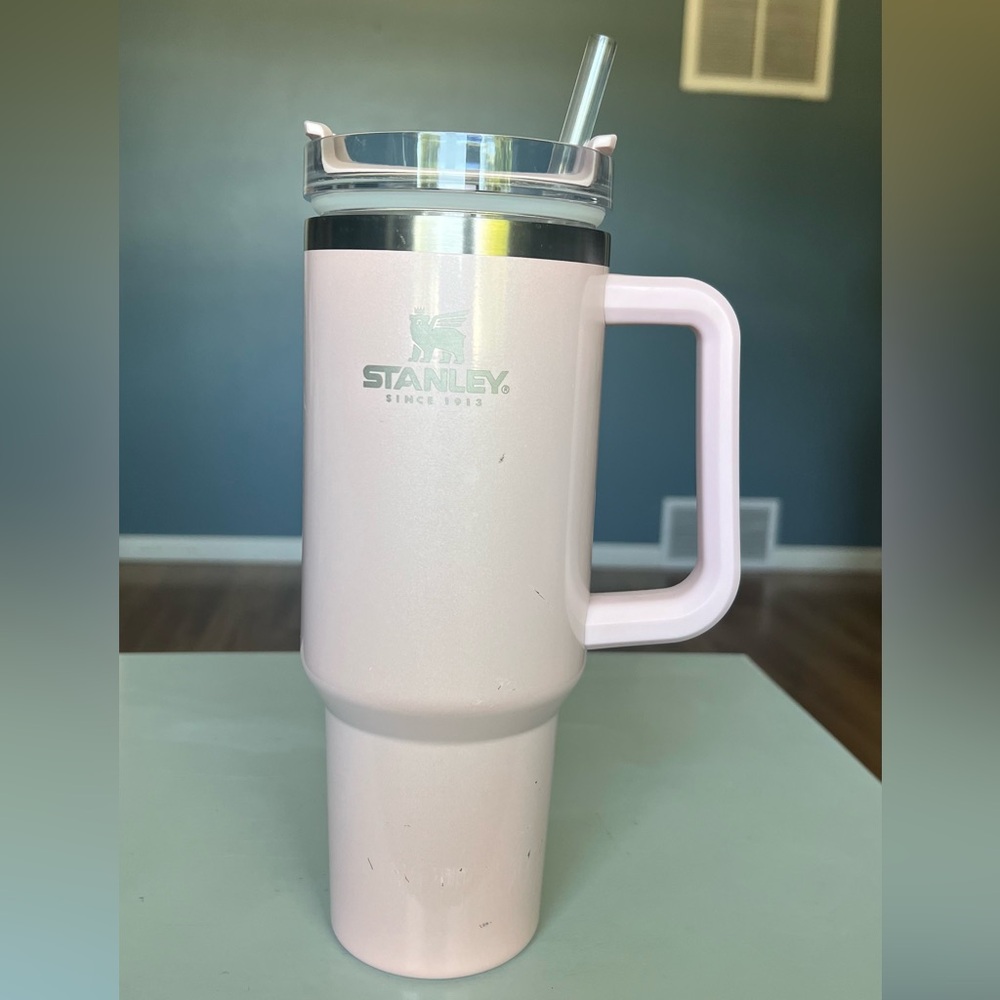 Light Pink 40oz Stanley